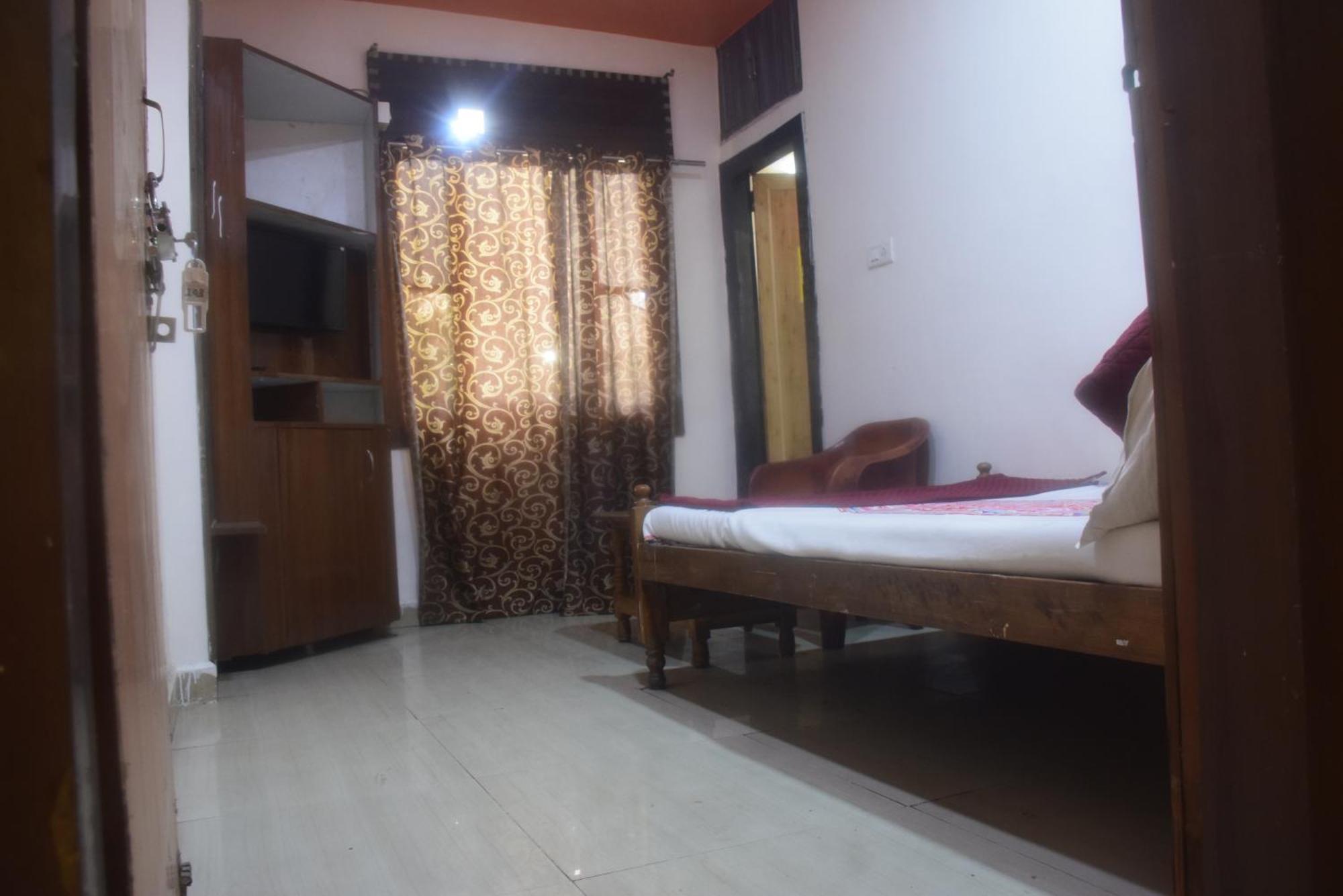 Hotel Thakur Ji 博帕尔 外观 照片