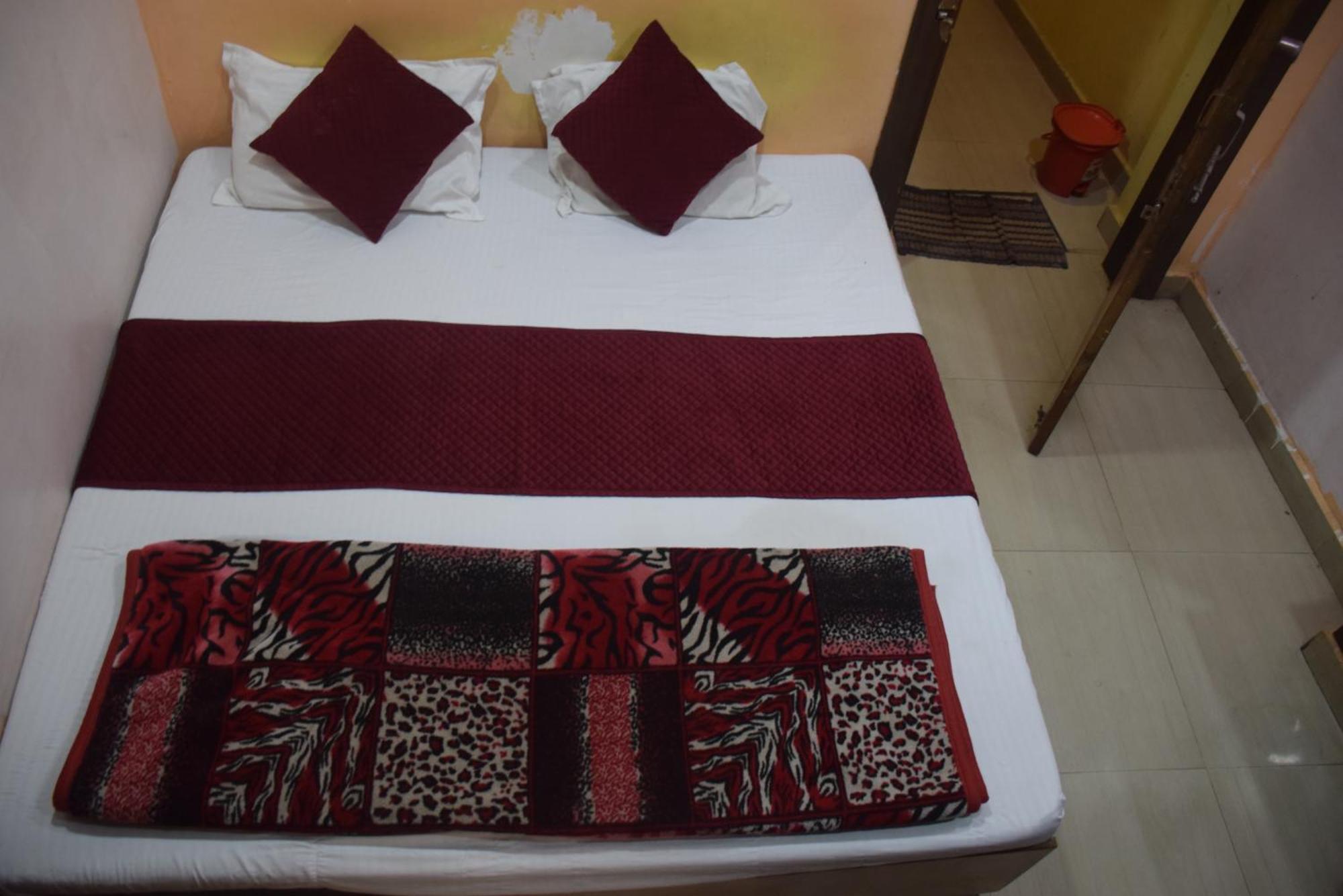 Hotel Thakur Ji 博帕尔 外观 照片