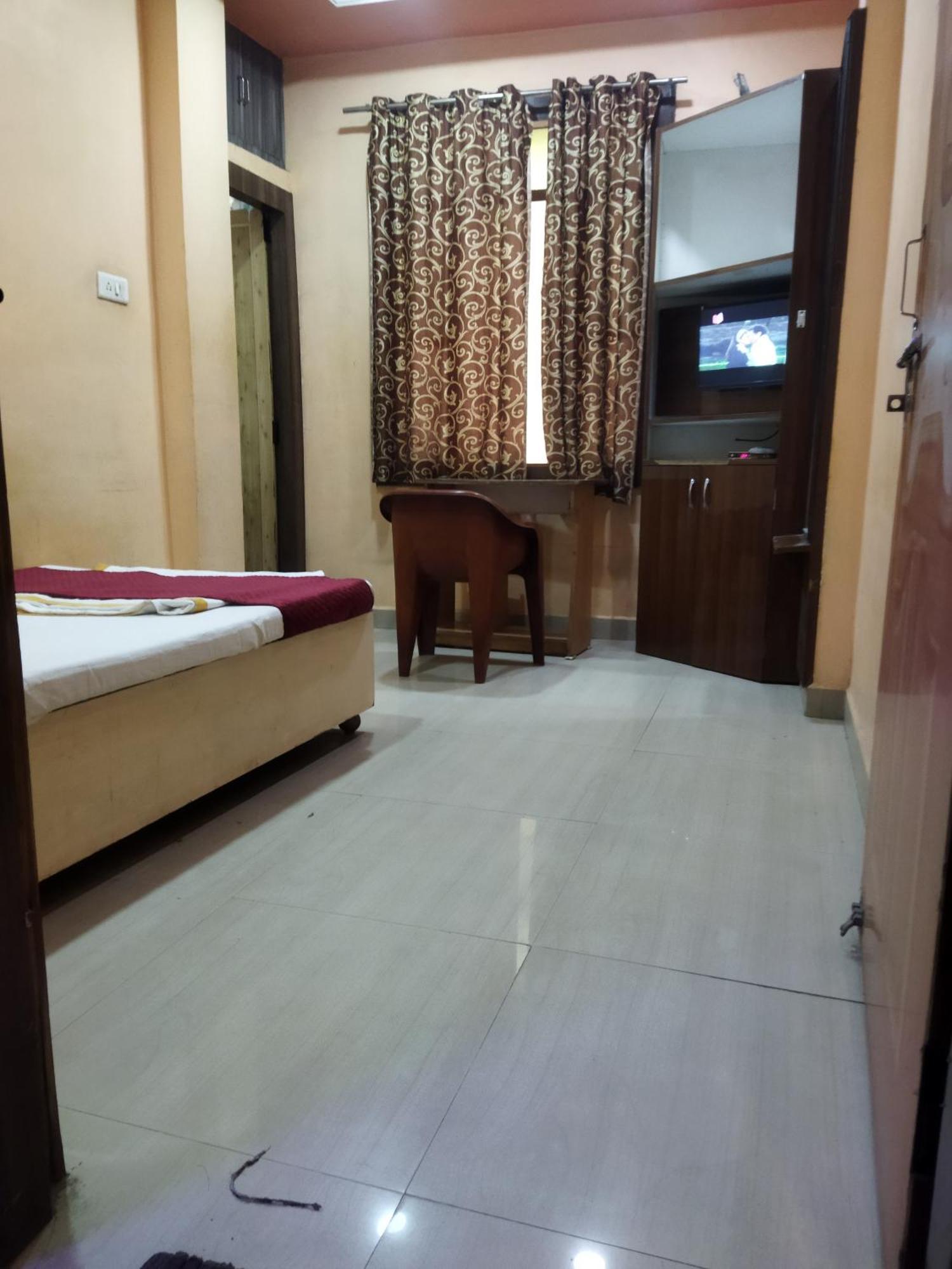 Hotel Thakur Ji 博帕尔 外观 照片