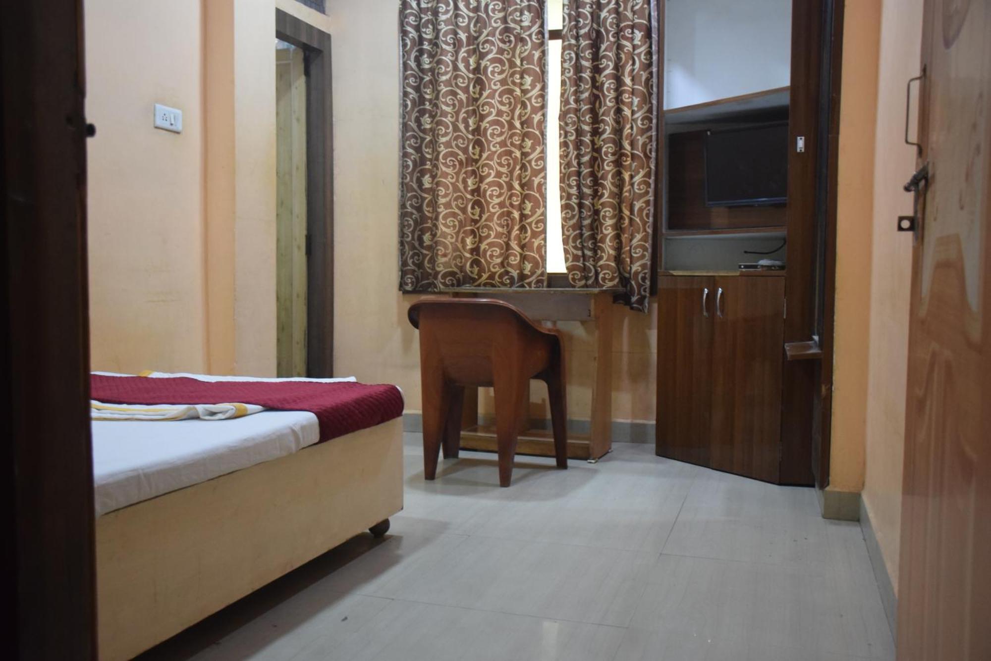 Hotel Thakur Ji 博帕尔 外观 照片