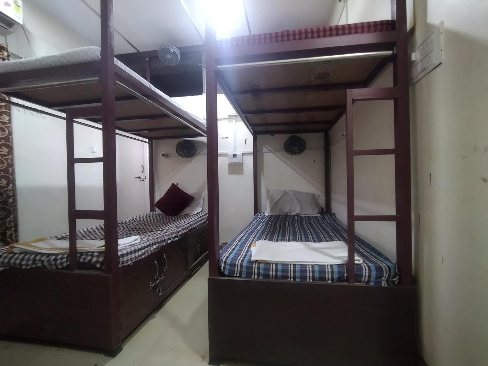 Hotel Thakur Ji 博帕尔 外观 照片