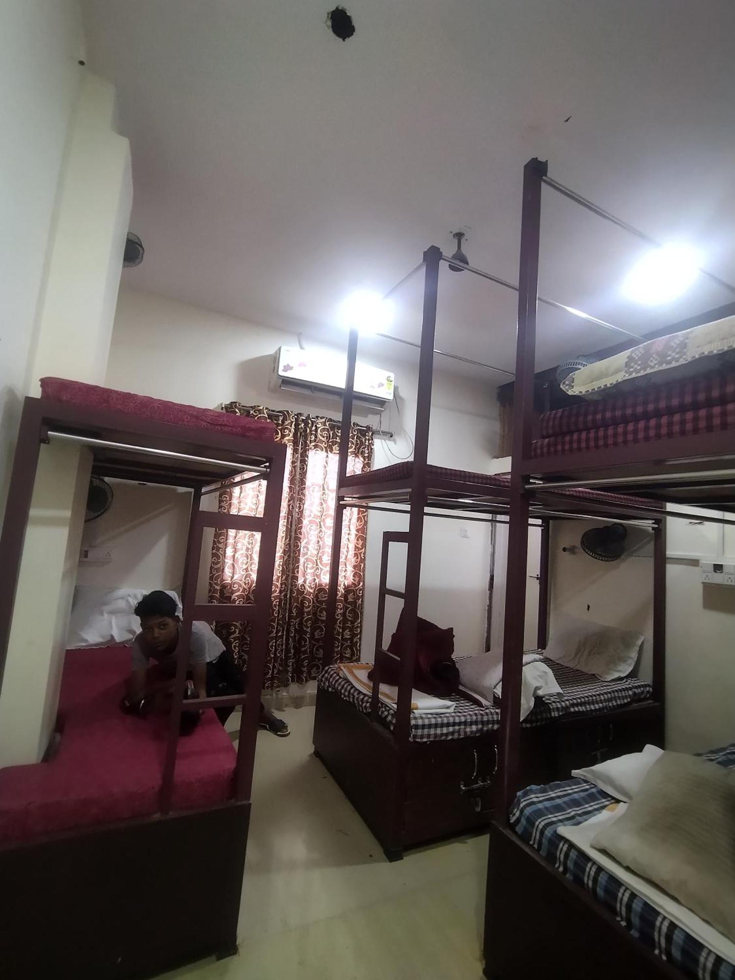 Hotel Thakur Ji 博帕尔 外观 照片
