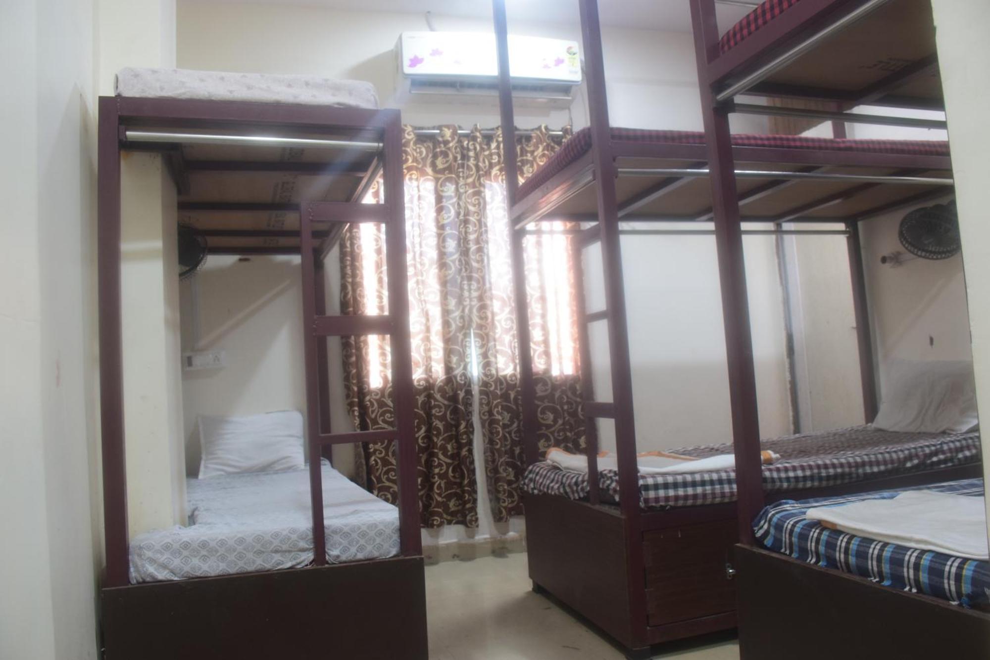 Hotel Thakur Ji 博帕尔 外观 照片