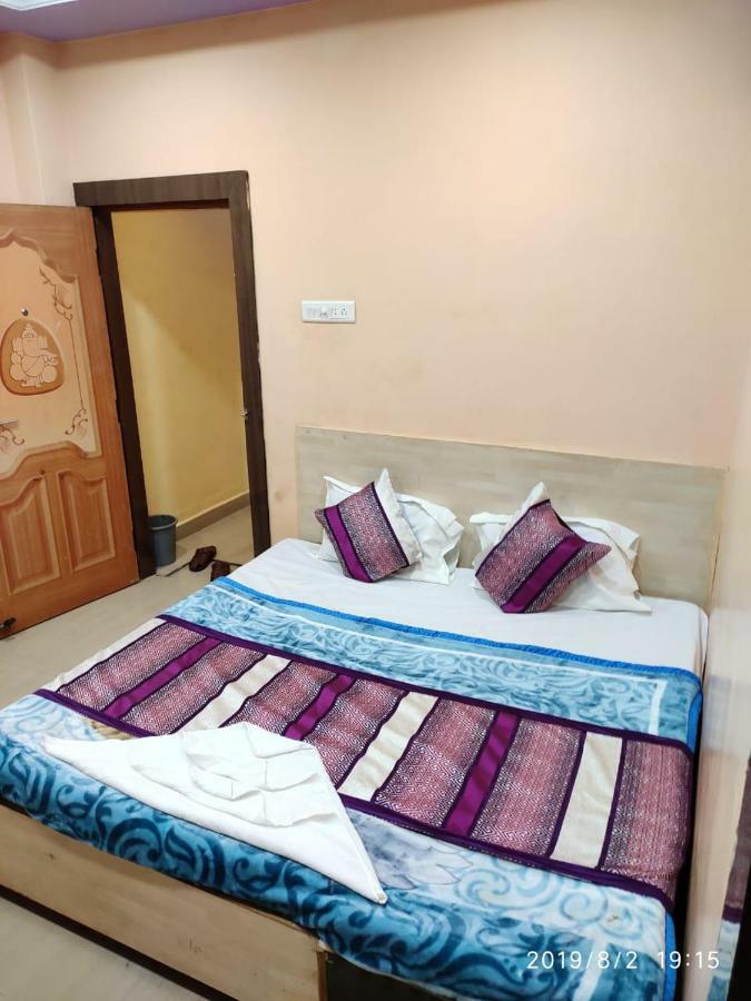 Hotel Thakur Ji 博帕尔 外观 照片